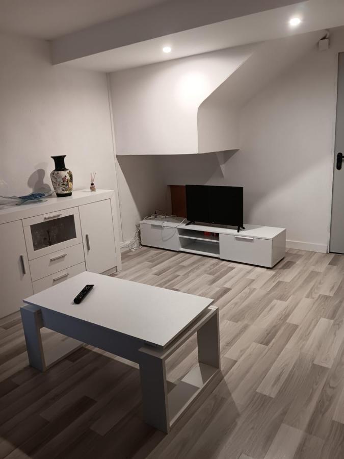 Apartamento Triana Alovera Exterior foto